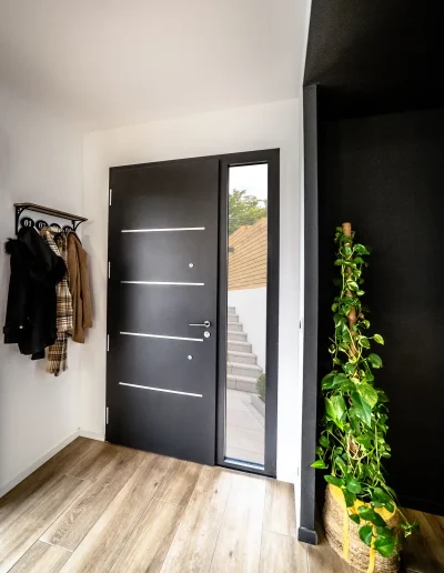 porte d'entrée grise carpentras